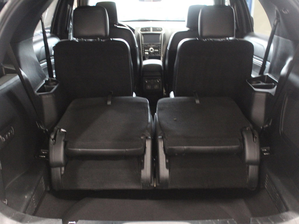 Used 2018 Ford Explorer Sport w/ Equipment Group 401A image 19