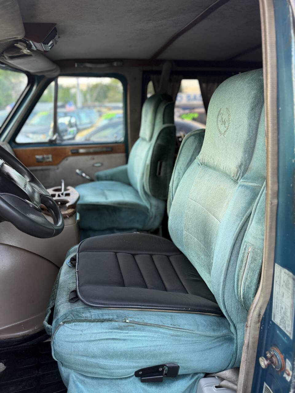 Used 1992 Chevrolet G20 RWD image 13