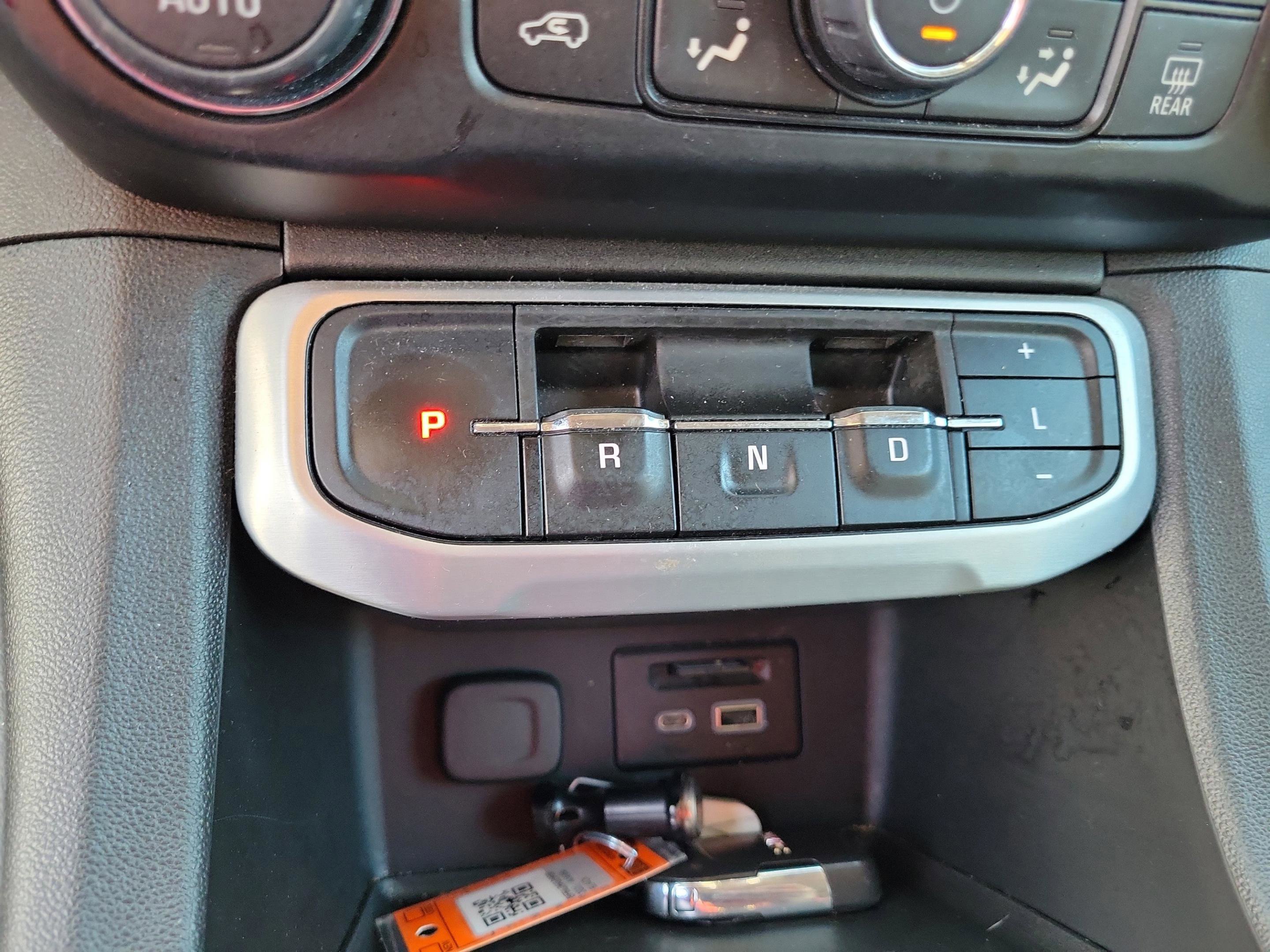 Used 2020 GMC Acadia SLT w/ Premium Package image 29