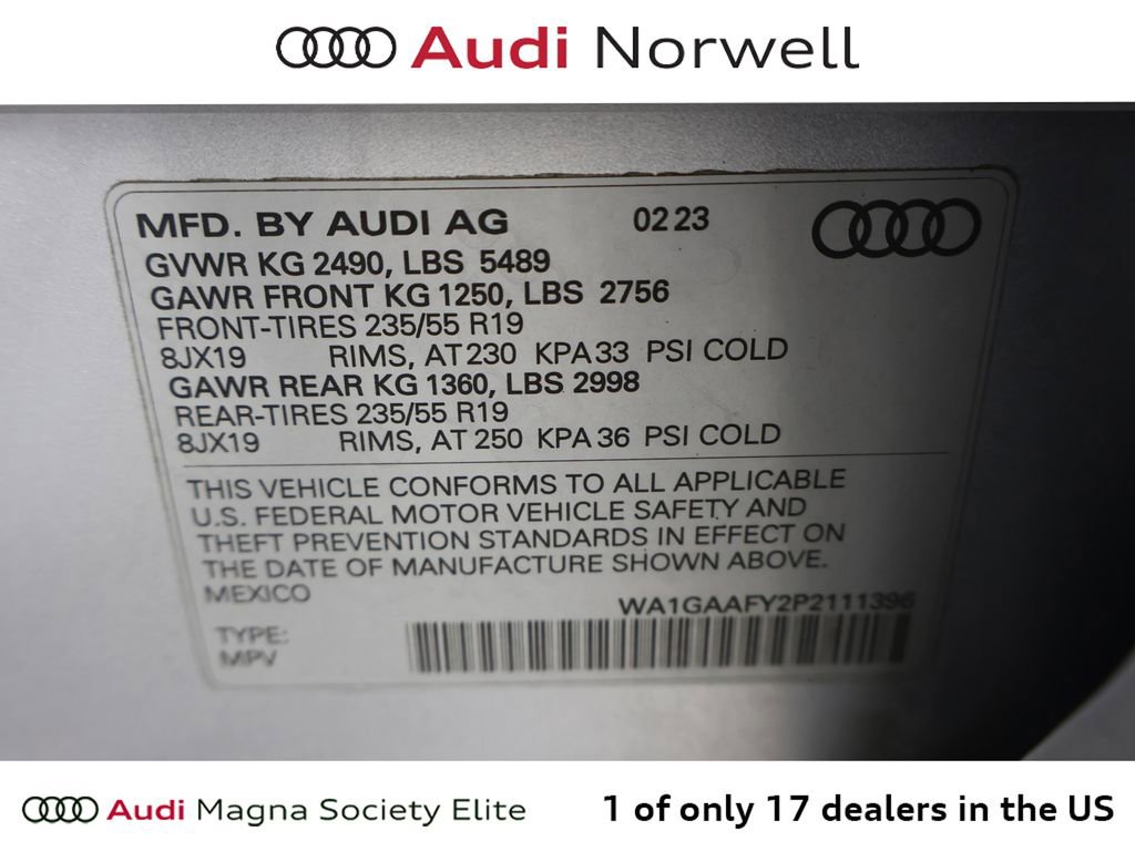 Used 2023 Audi Q5 2.0T Premium w/ Convenience Package image 3