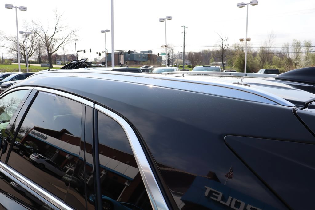 Used 2024 Cadillac XT5 Premium Luxury w/ LPO, Floor Liner Package AWD/4WD image 32