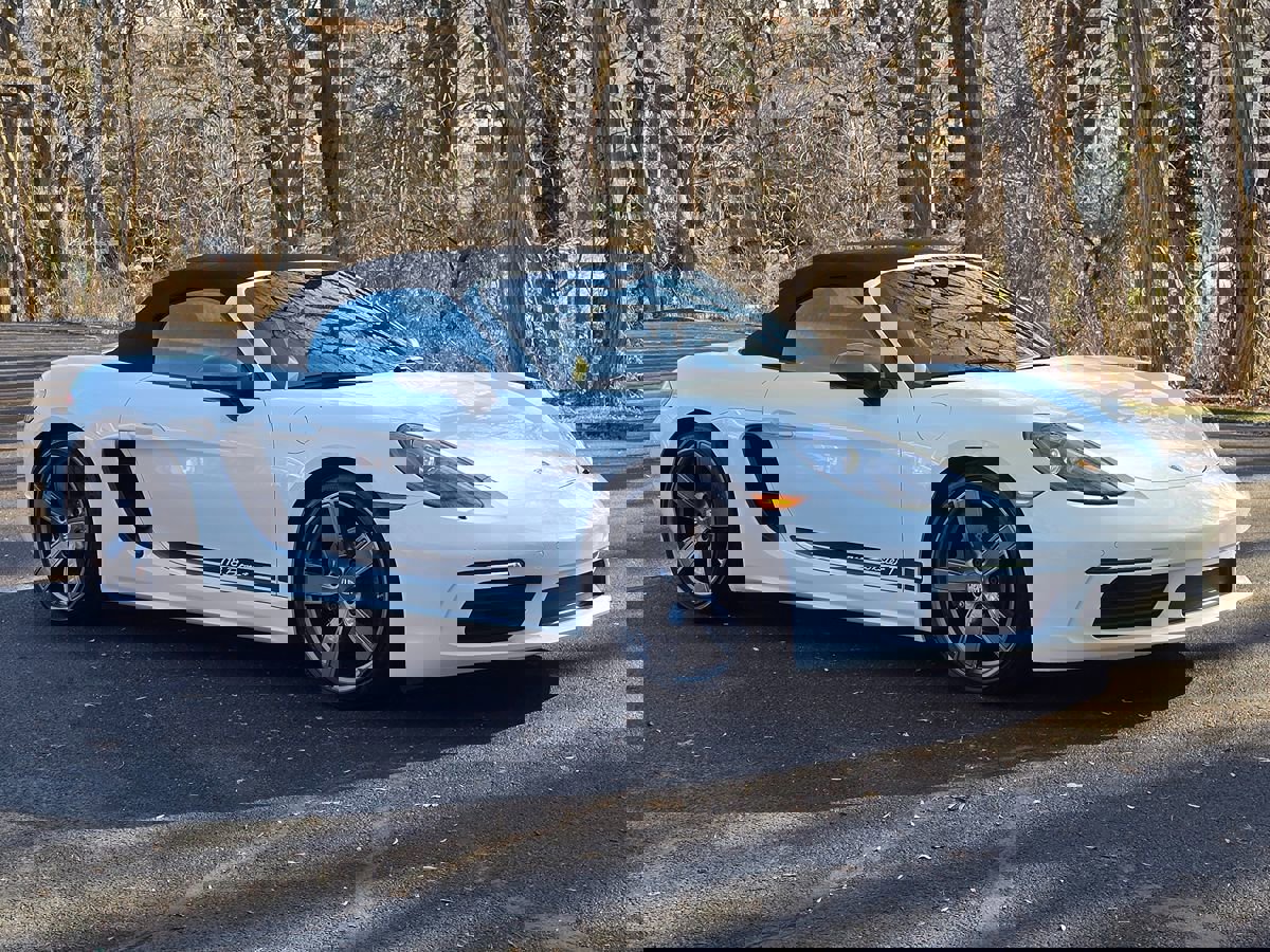Used 2023 Porsche 718 Boxster image 14