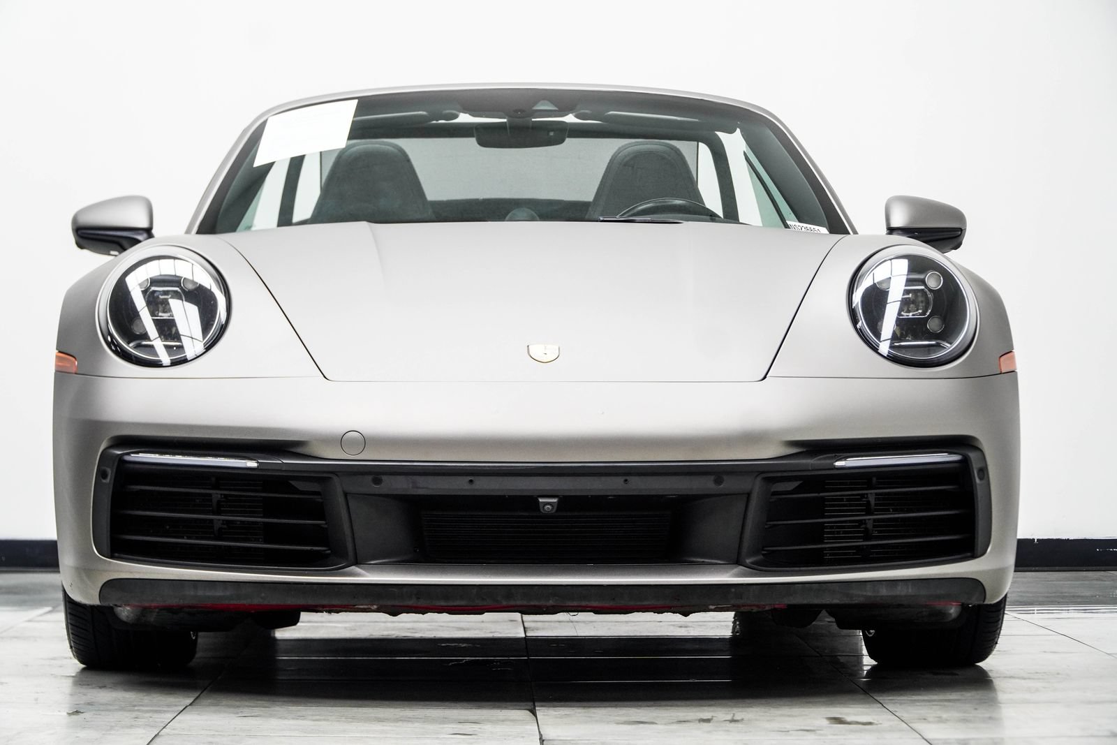 Used 2022 Porsche 911 Carrera w/ Premium Package RWD image 10