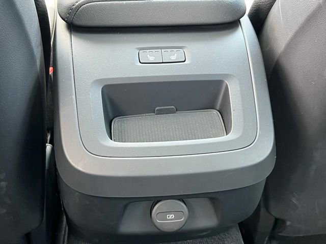Used 2025 Volvo S60 B5 Plus image 17