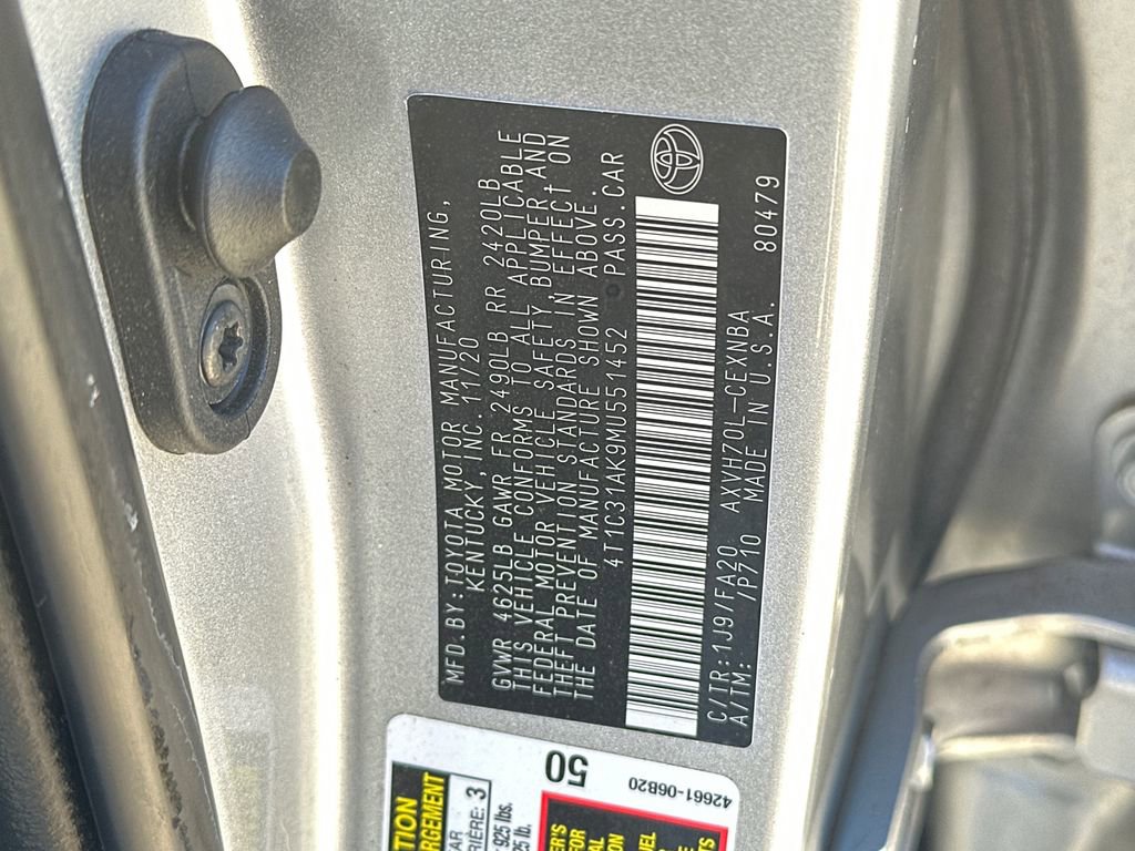 Used 2021 Toyota Camry LE image 33