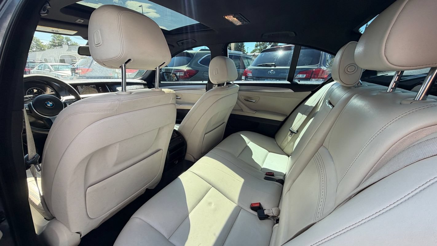 Used 2015 BMW 535i xDrive Sedan AWD/4WD image 9