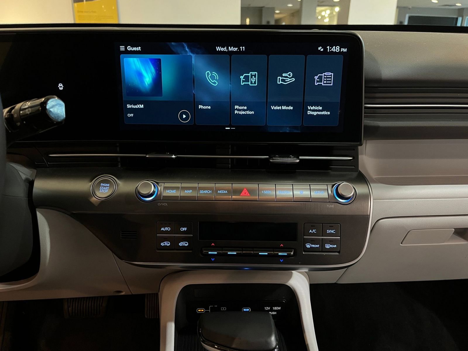 Used 2025 Hyundai Kona SEL image 17