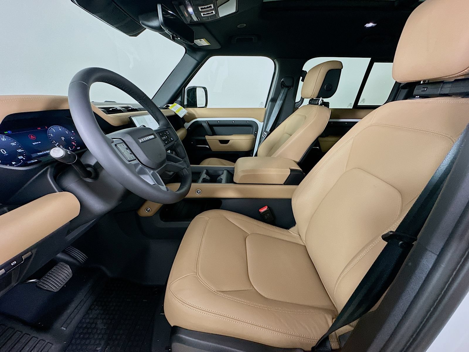 New 2026 Land Rover Defender 130 X-Dynamic SE AWD/4WD image 32
