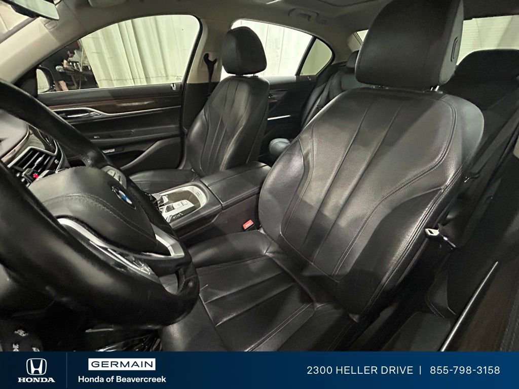 Used 2018 BMW 740i RWD image 26
