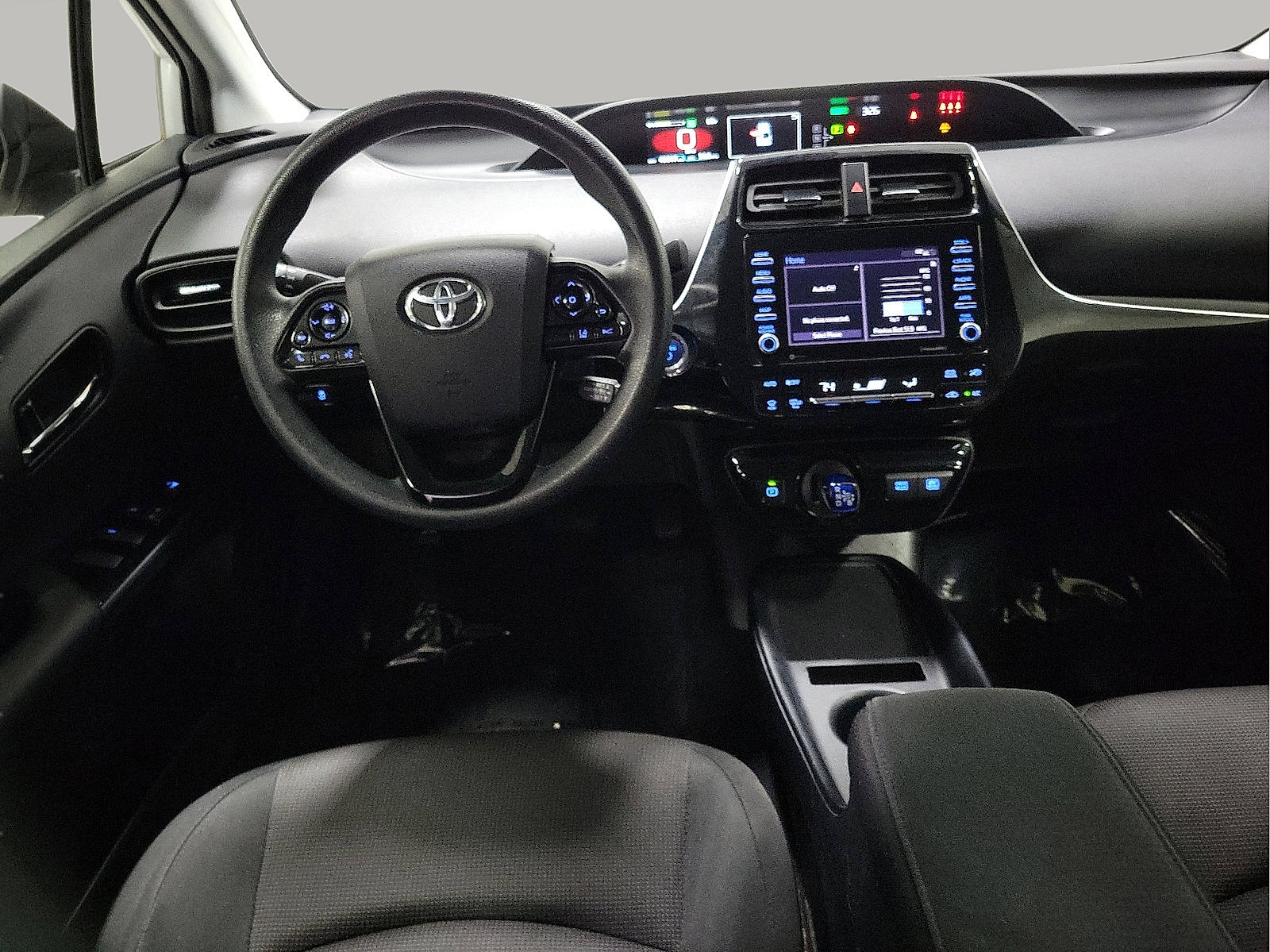 Used 2022 Toyota Prius L Eco image 8