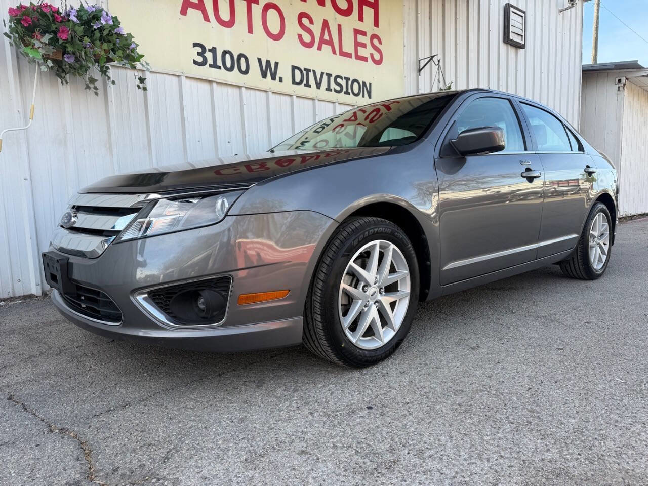 Used 2011 Ford Fusion SEL w/ 302A Rapid Spec Order Code image 2