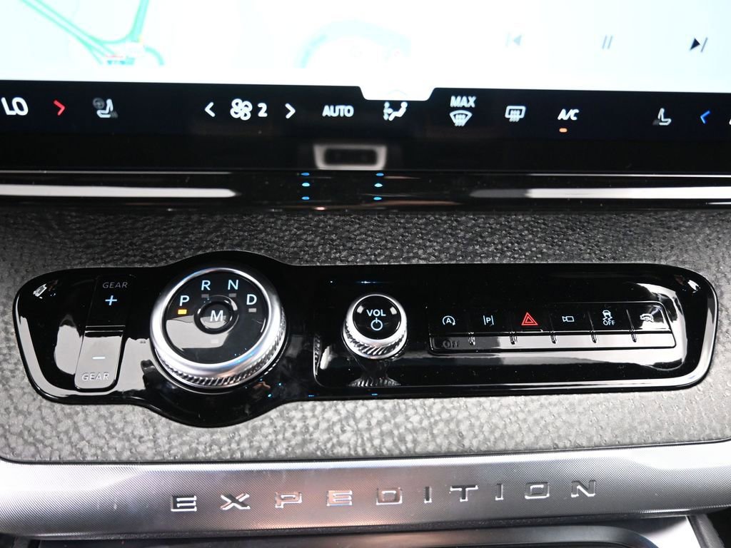 New 2025 Ford Expedition Tremor image 40