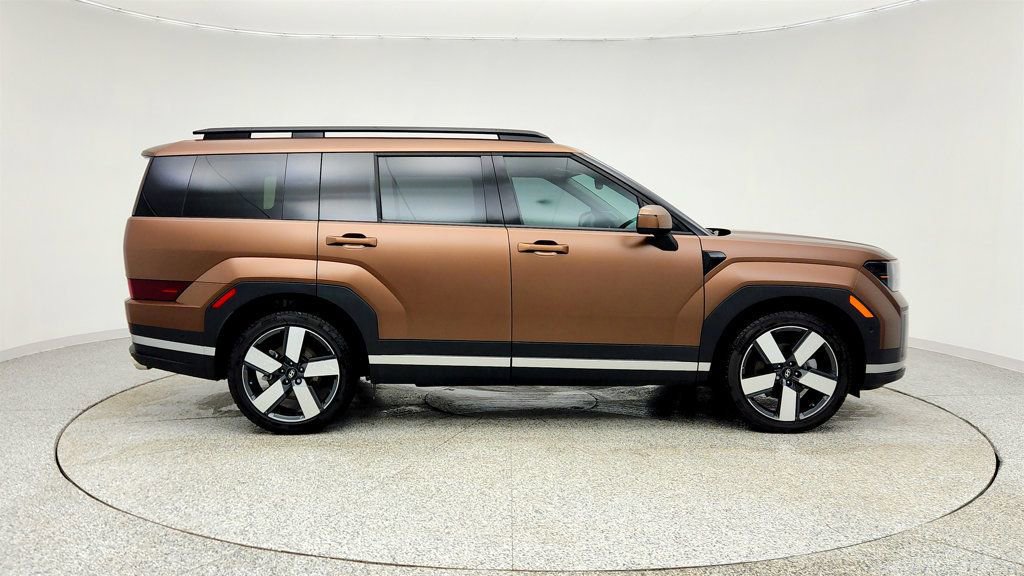 Used 2024 Hyundai Santa Fe Limited image 4