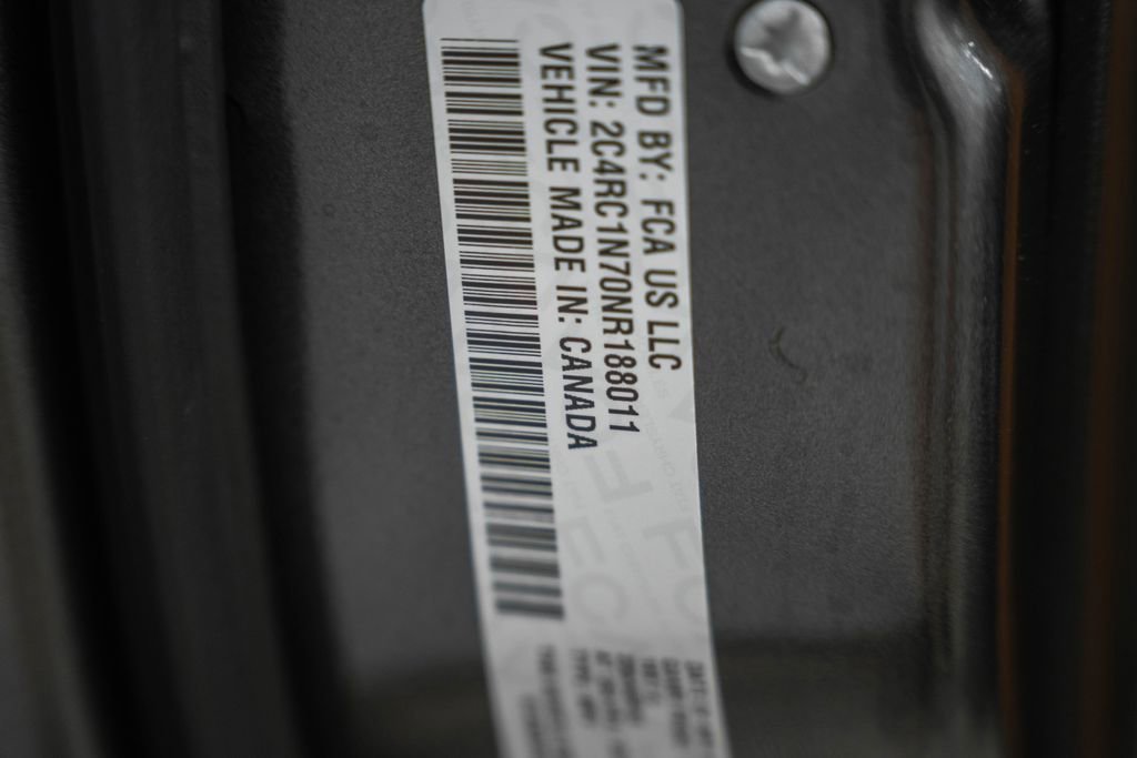 Used 2022 Chrysler Pacifica Pinnacle FWD image 49