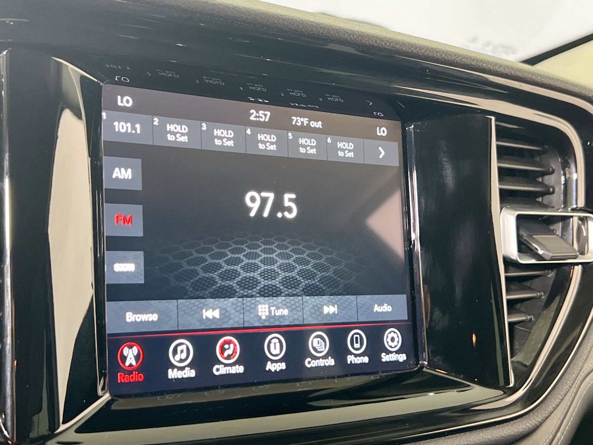 Used 2022 Dodge Durango SXT image 14