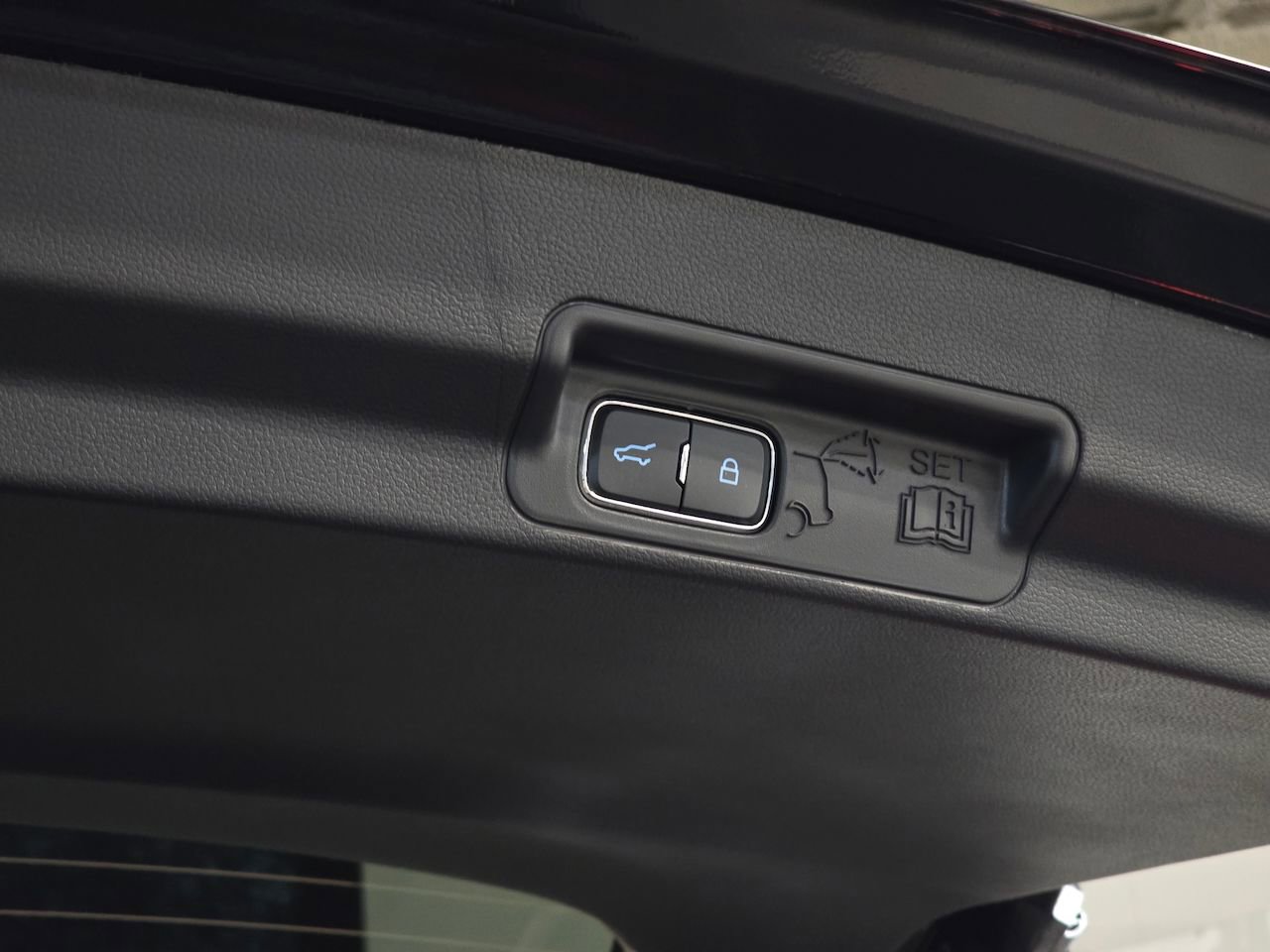 New 2026 Ford Explorer Active image 13