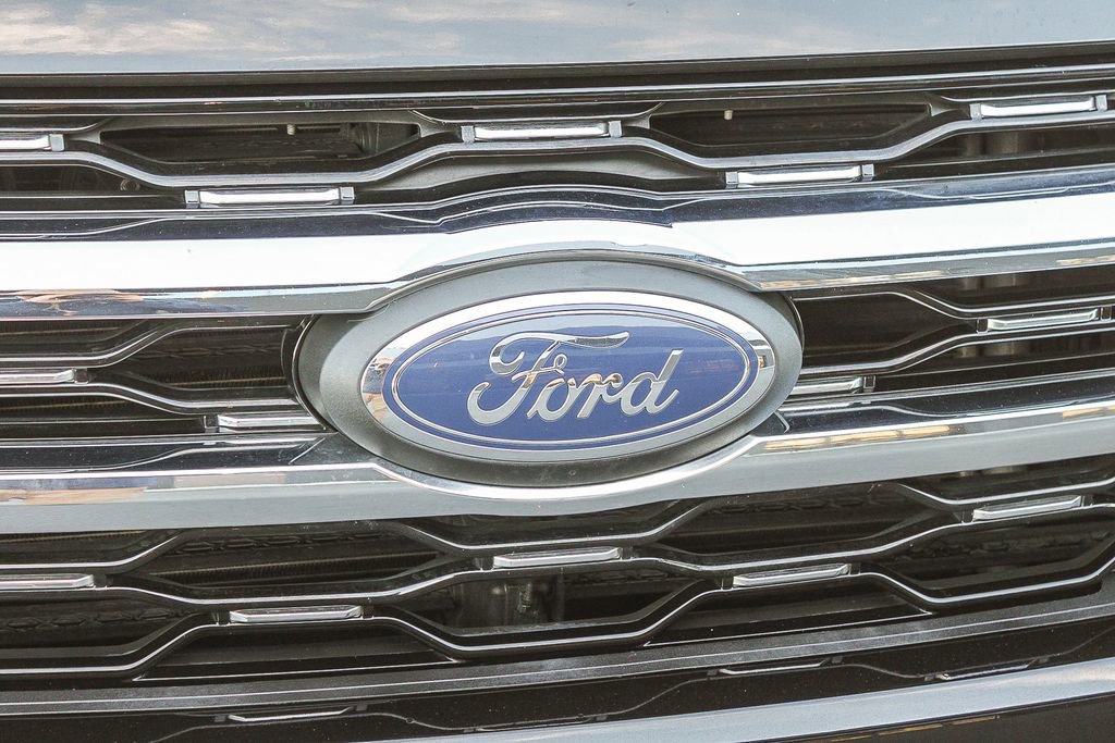 Used 2023 Ford Expedition Limited RWD image 6