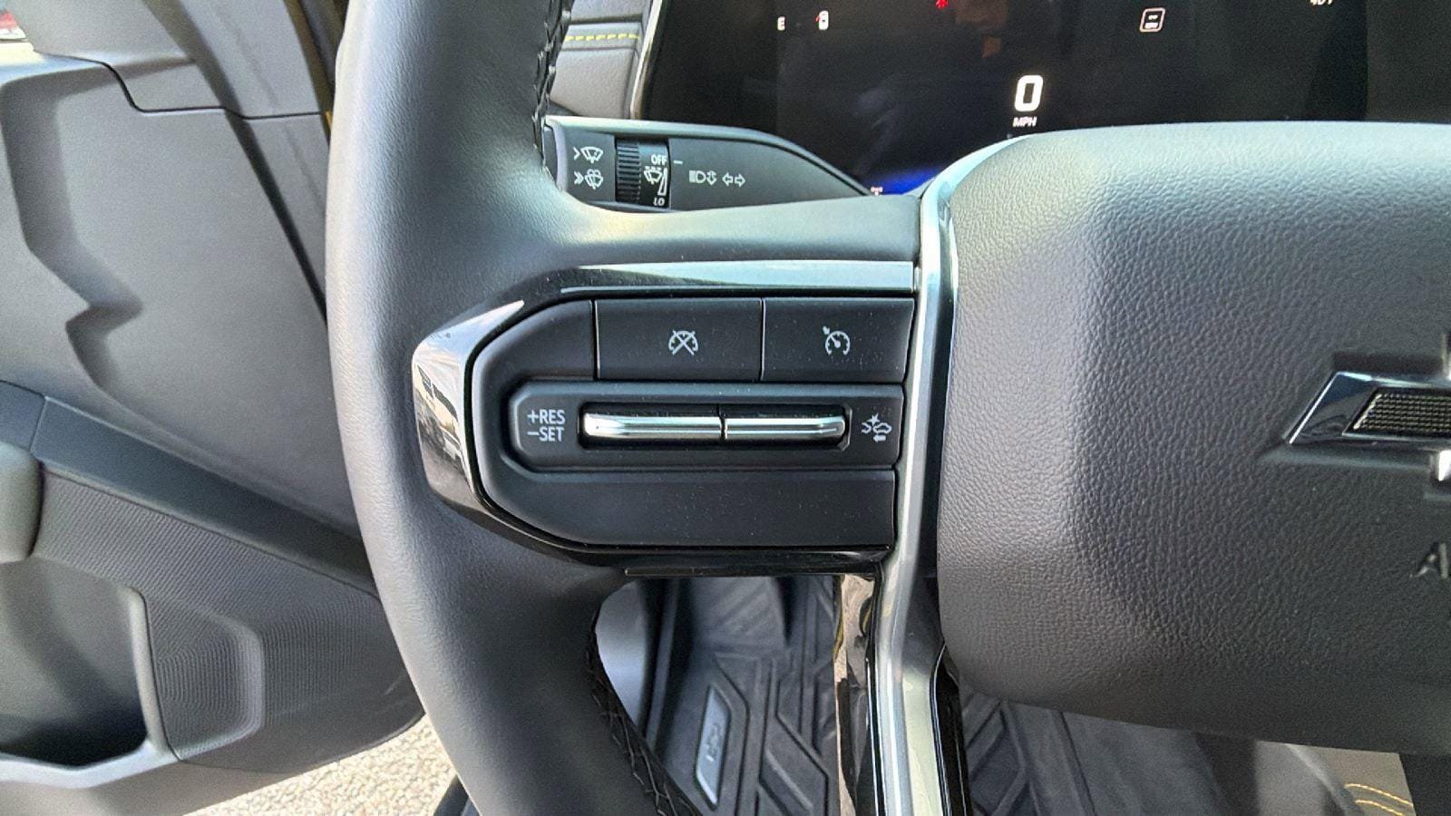 Used 2023 Chevrolet Colorado ZR2 w/ ZR2 Convenience Package III AWD/4WD image 24