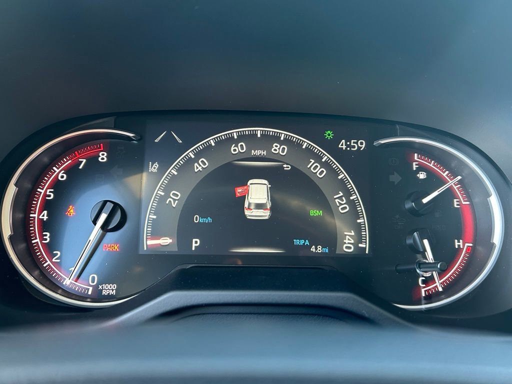 Used 2025 Toyota RAV4 XLE image 13