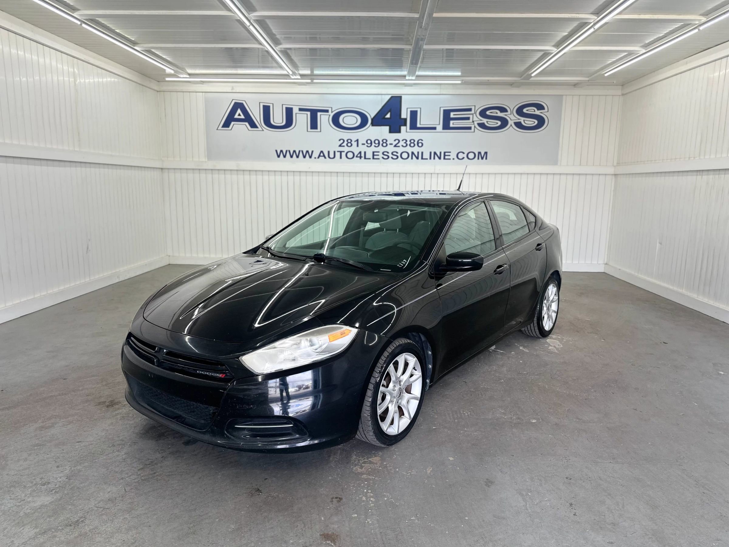 Used 2013 Dodge Dart SXT image 1