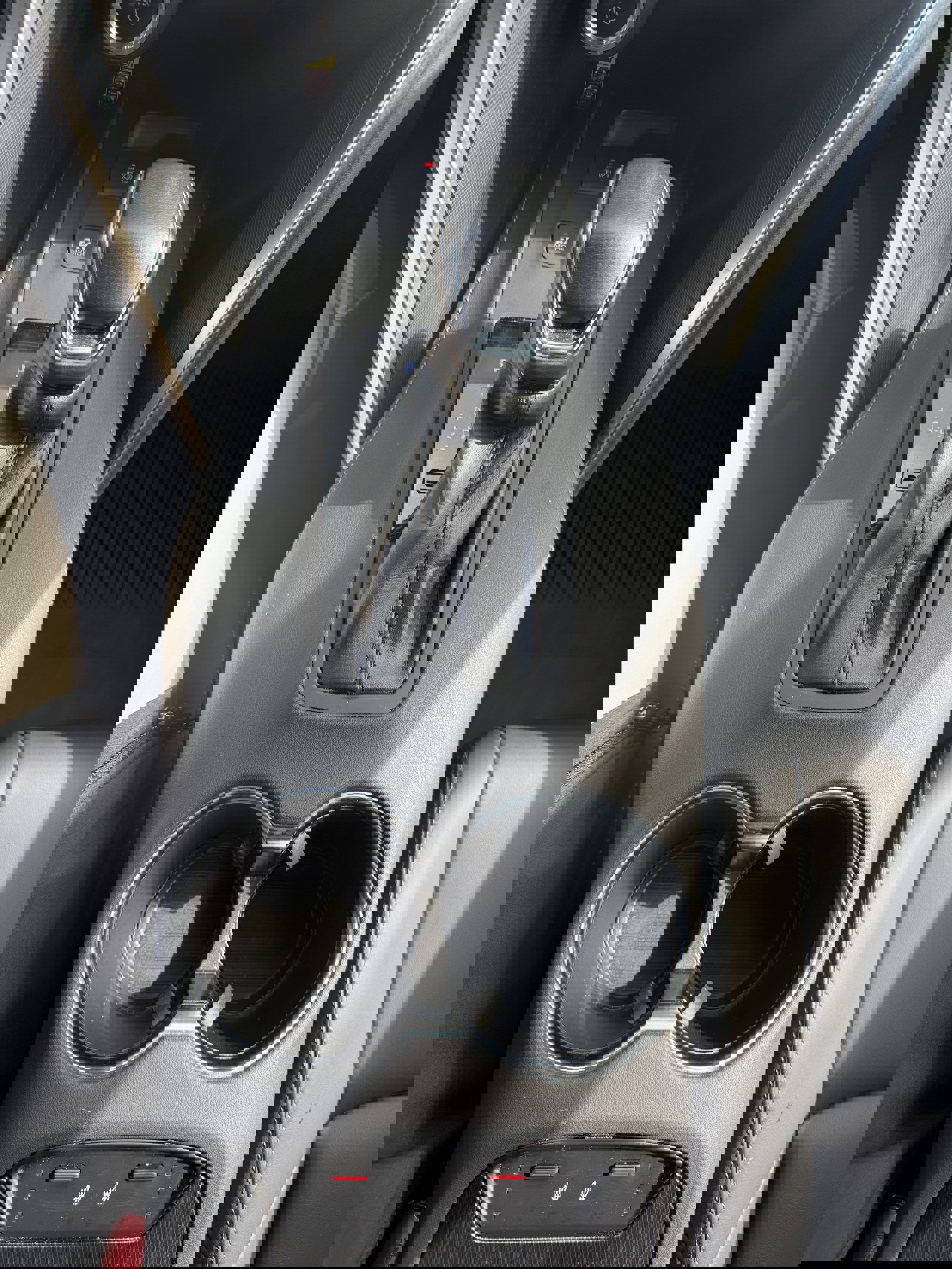 Used 2023 Toyota Venza Nightshade image 11