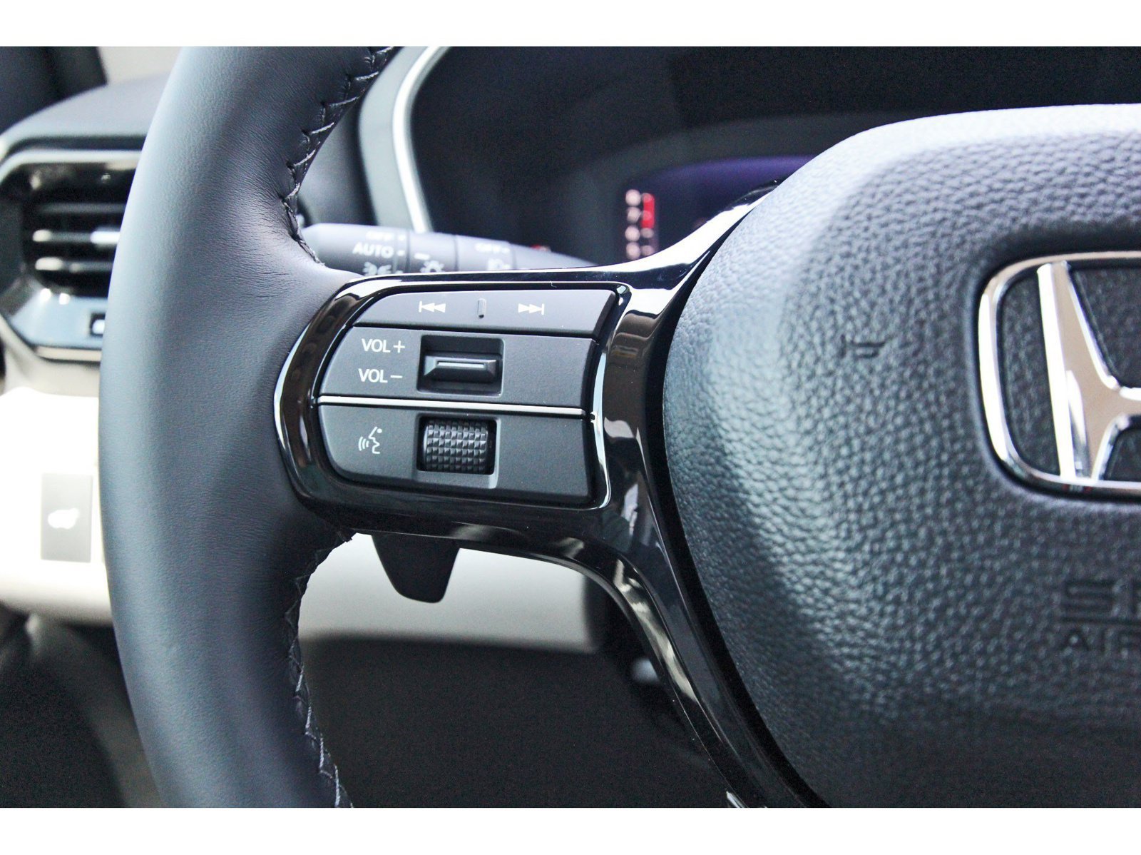 New 2026 Honda Pilot EX-L image 17