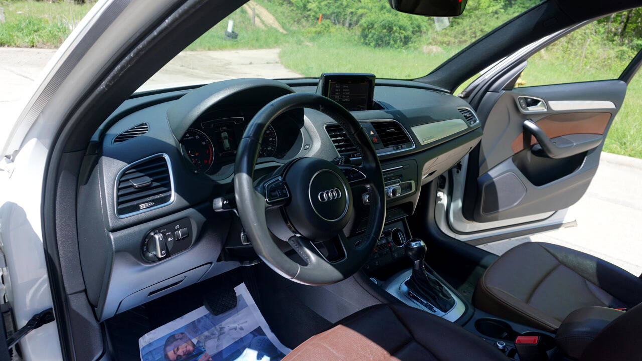 Used 2018 Audi Q3 2.0T Premium Plus w/ Premium Plus Package image 12