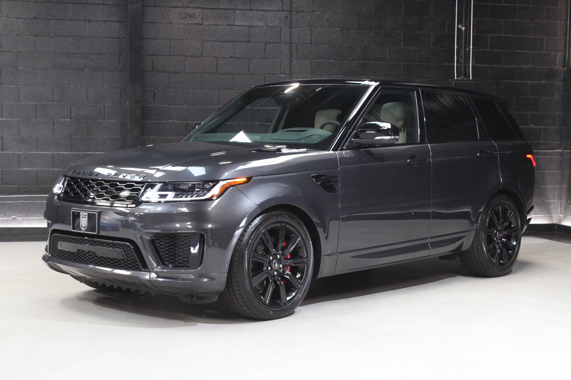 Used 2022 Land Rover Range Rover Sport HST AWD/4WD image 4