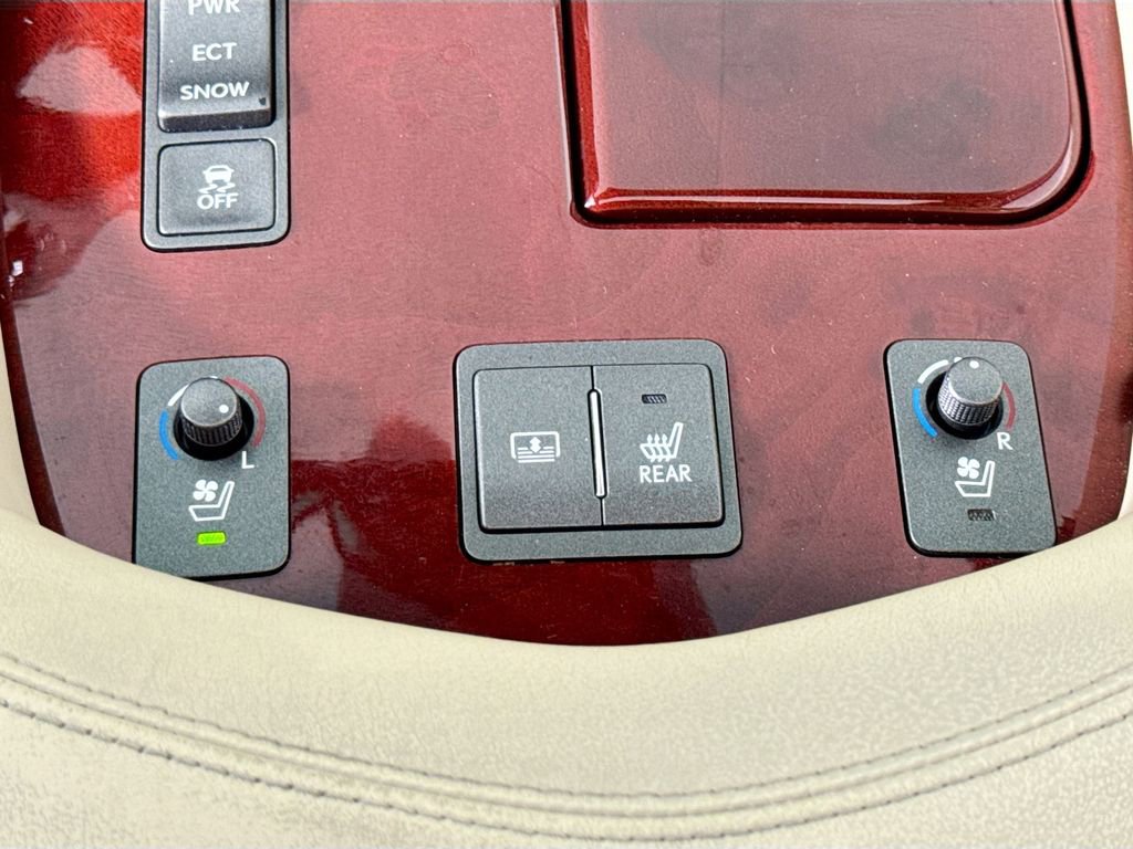 Used 2012 Lexus LS 460 image 25