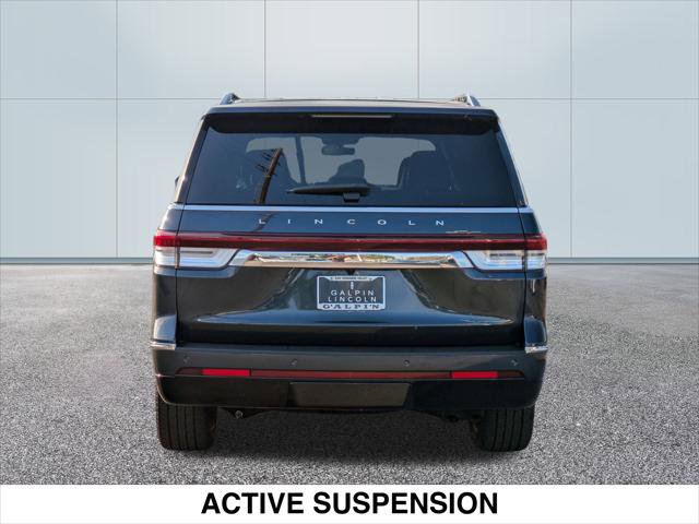 Used 2024 Lincoln Navigator Reserve image 4