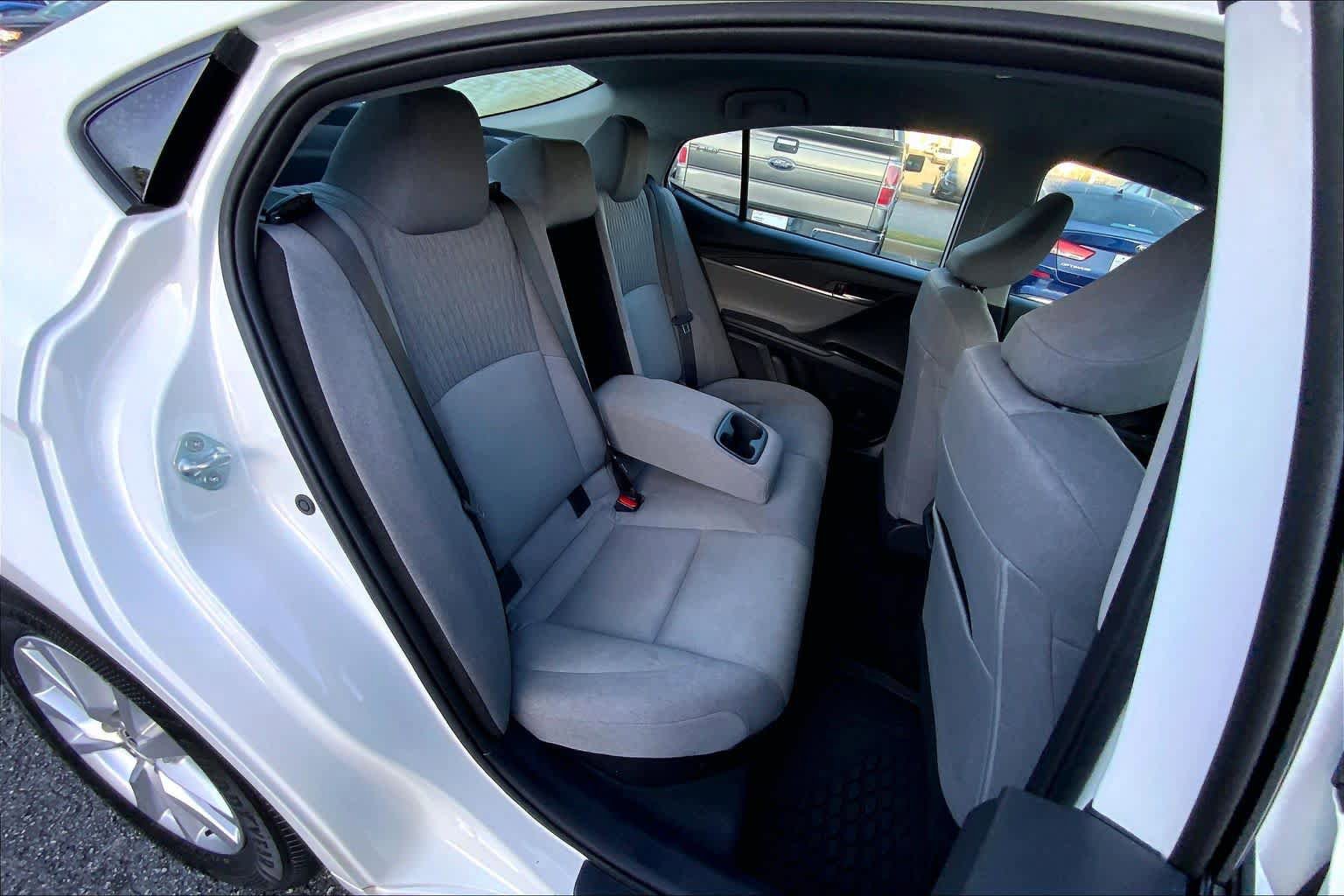 Used 2025 Toyota Camry LE image 19