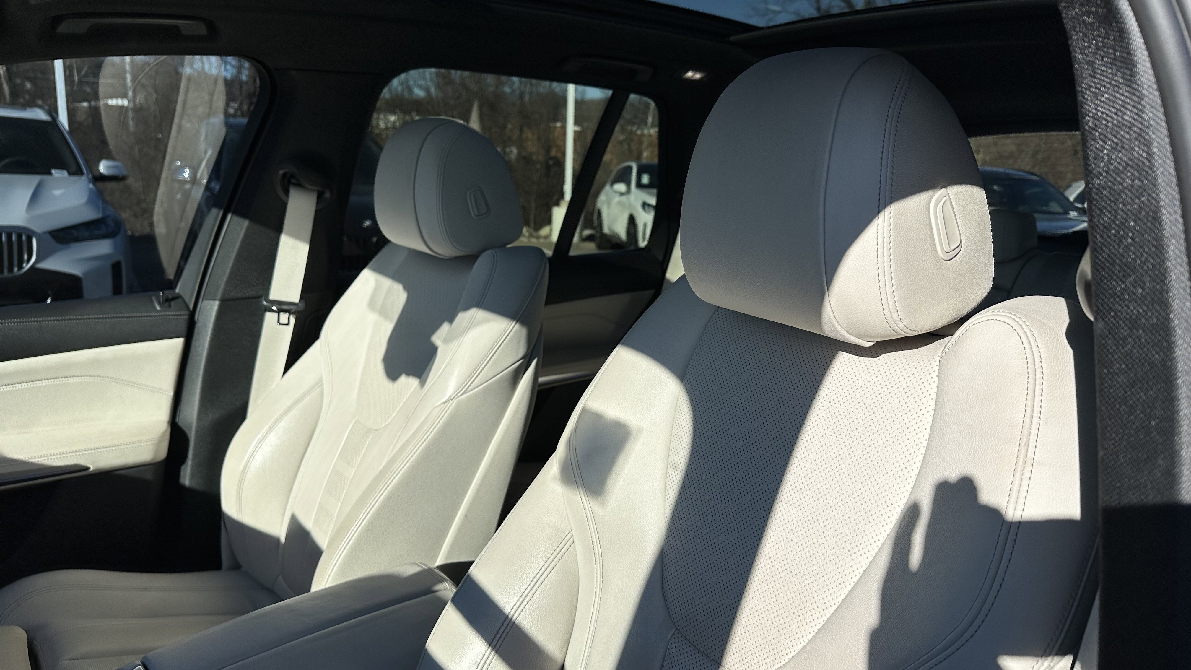 Used 2020 BMW X5 xDrive40i w/ Convenience Package image 18