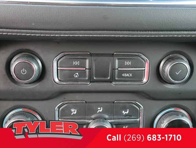 Used 2021 Chevrolet Suburban Z71 AWD/4WD image 36