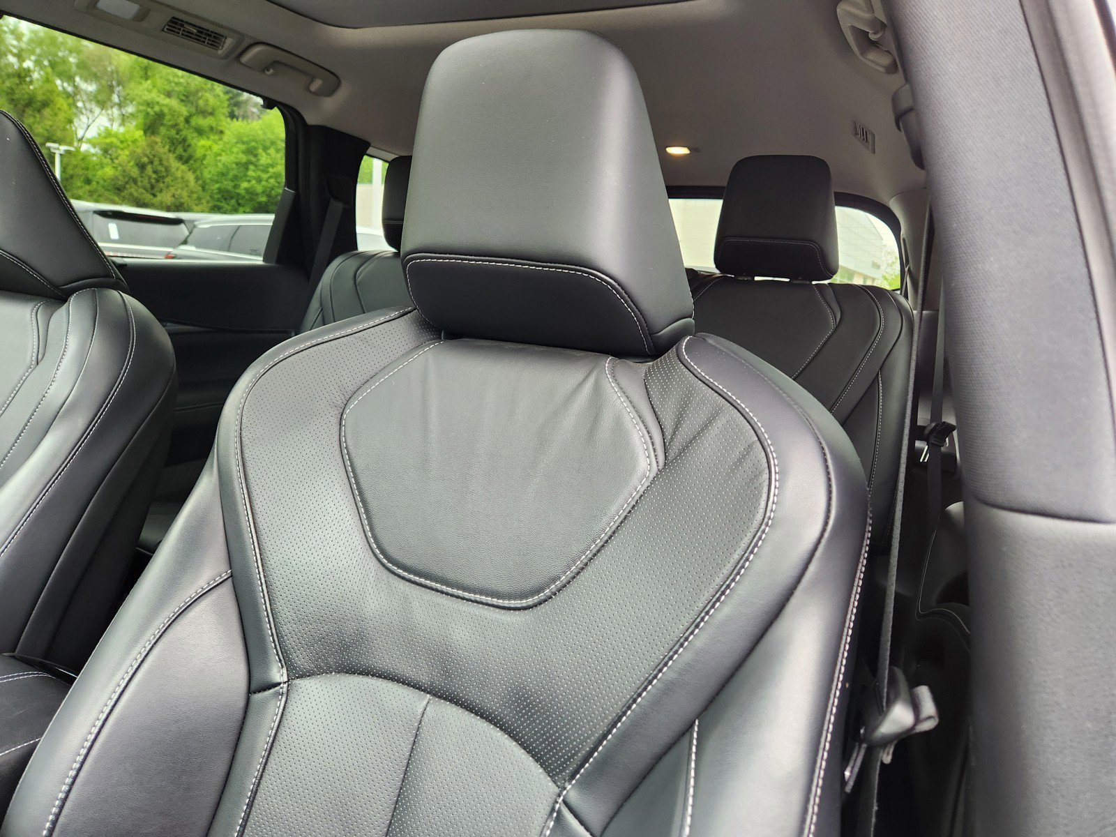 Certified 2023 INFINITI QX60 Luxe w/ Cargo Package AWD/4WD image 11