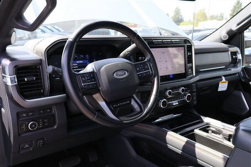 Used 2023 Ford F350 Platinum w/ FX4 Off-Road Package AWD/4WD image 20