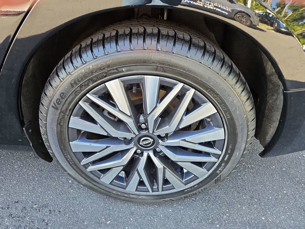 Used 2024 Nissan Altima 2.5 SV image 31