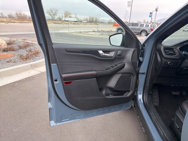 New 2026 Ford Escape ST-Line Select w/ Tech Pack #2 AWD/4WD image 17