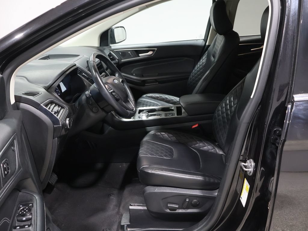 Used 2024 Ford Edge Titanium w/ Equipment Group 301A AWD/4WD image 9