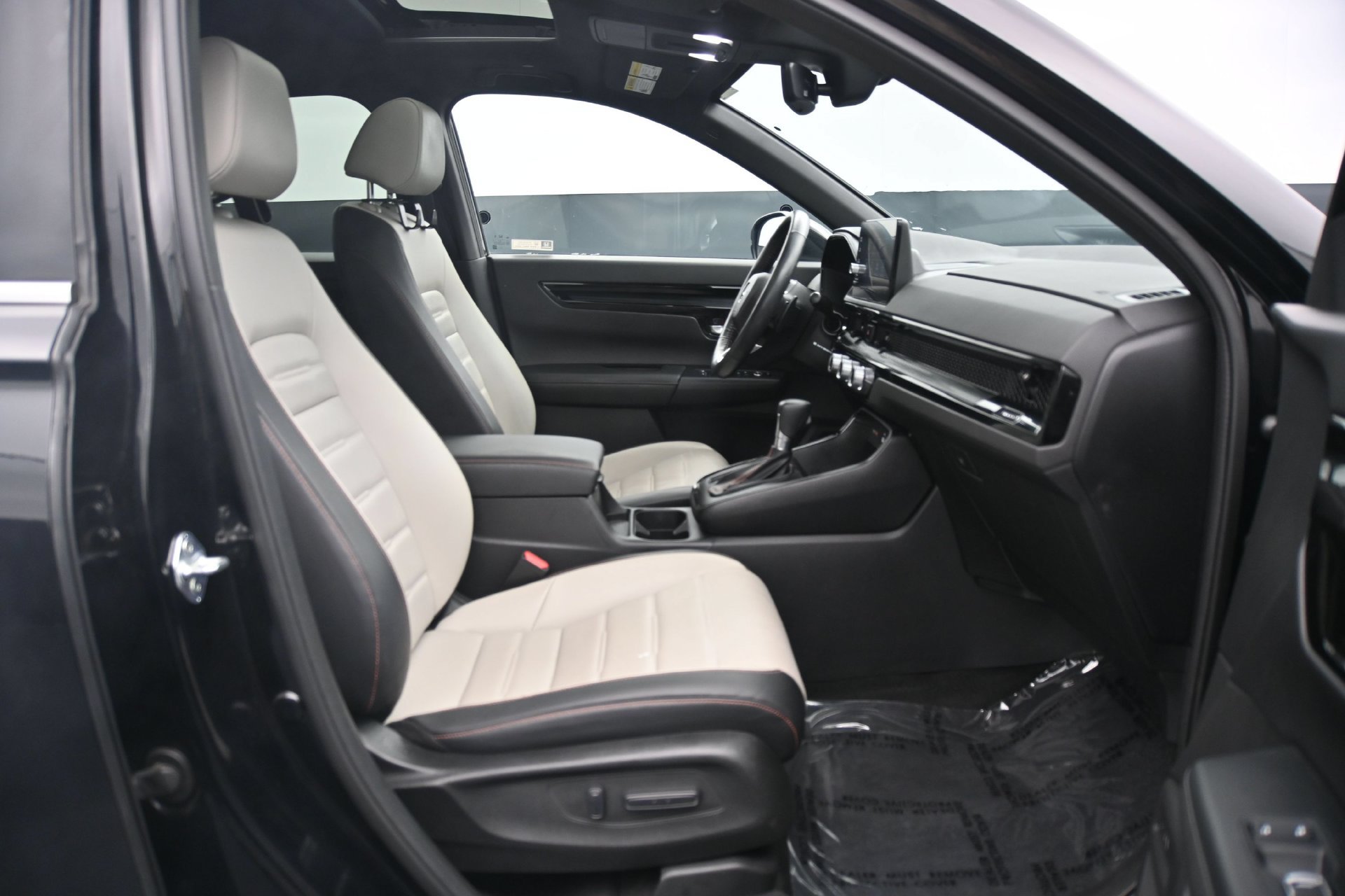 Used 2024 Honda CR-V Sport Touring image 13