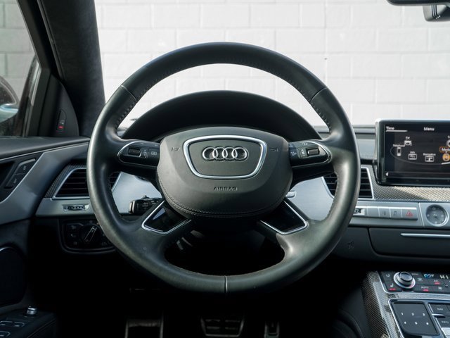 Used 2014 Audi S8 image 23