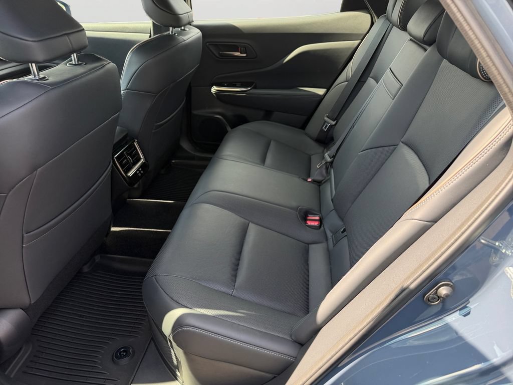 Used 2026 Toyota Crown AWD/4WD image 15
