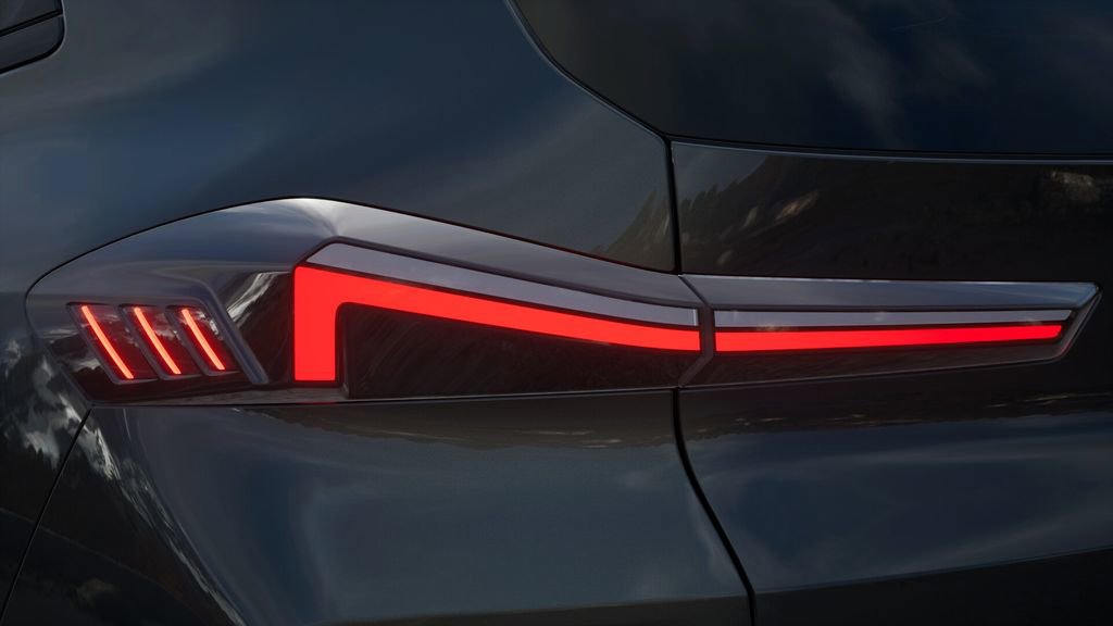 New 2026 BMW XM Label Red AWD/4WD image 39