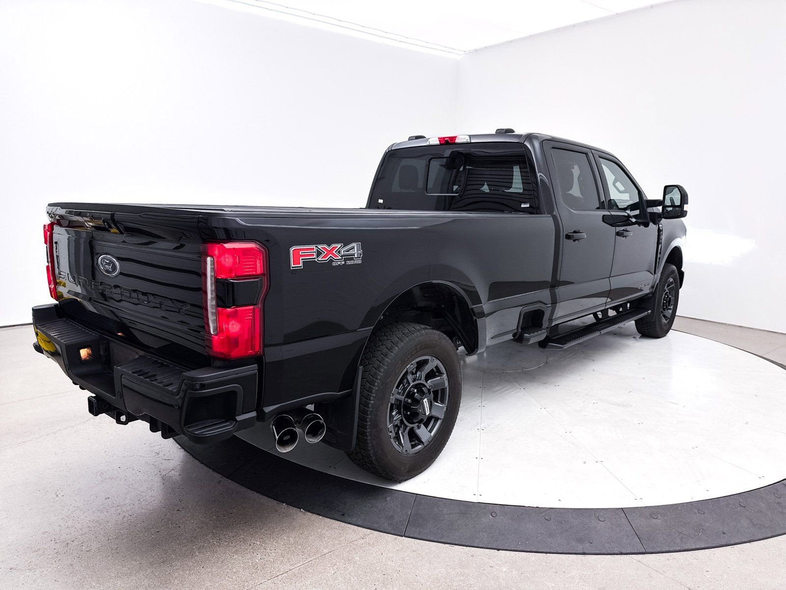 Used 2023 Ford F250 Lariat w/ Lariat Ultimate Package image 20