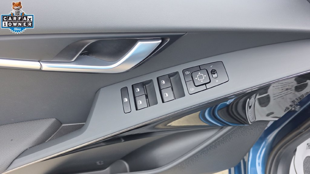 Used 2025 Kia Niro EX w/ EX Cold Weather Package FWD image 22