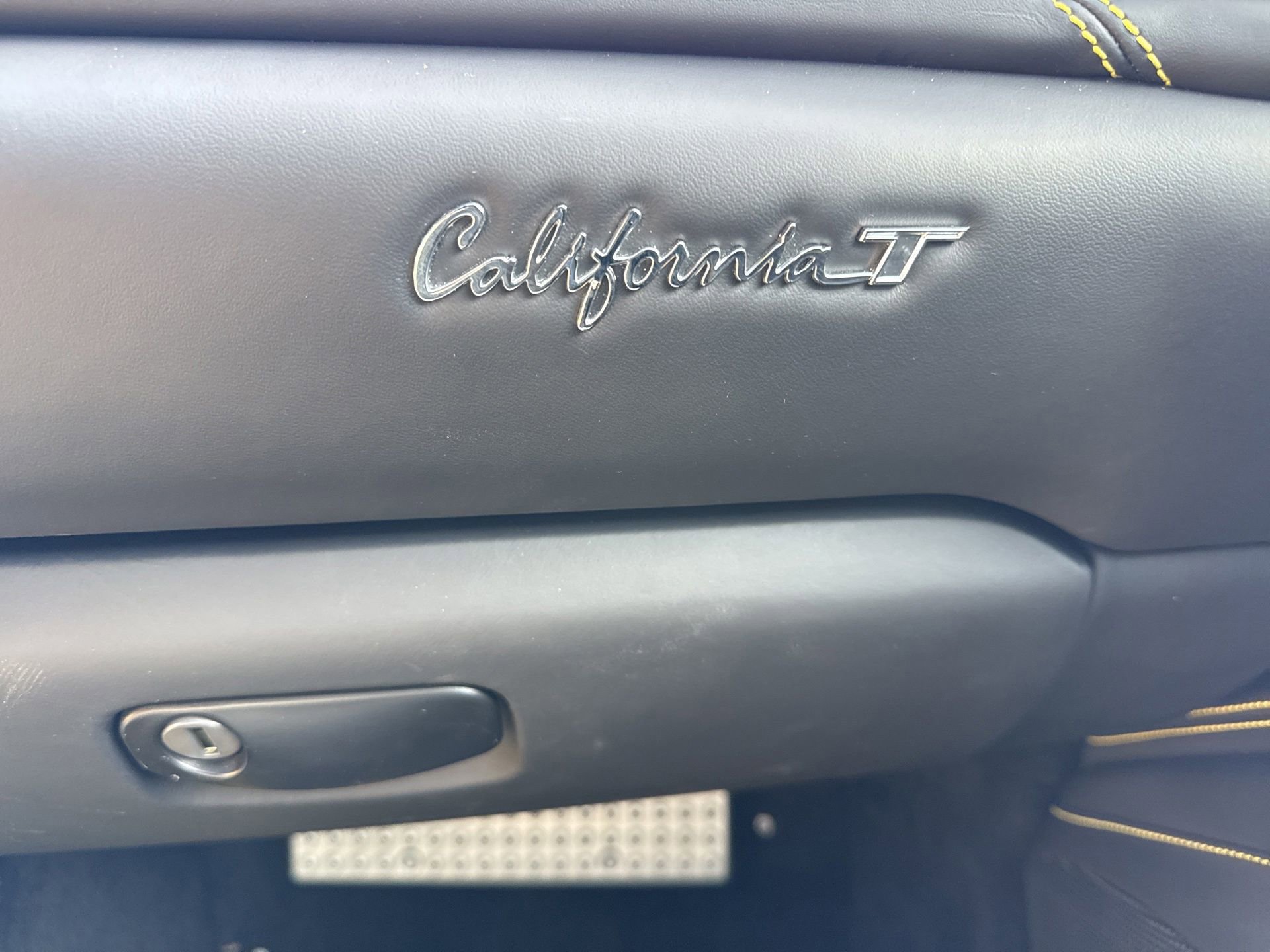 Used 2016 Ferrari California T RWD image 26
