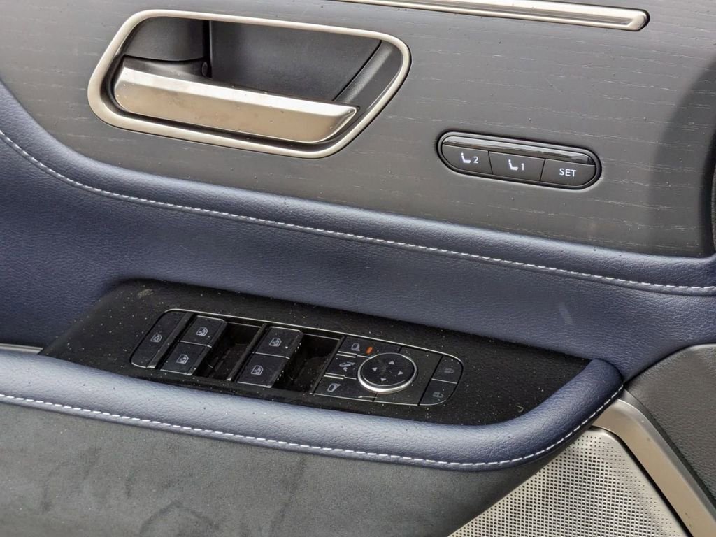 New 2026 INFINITI QX80 4WD w/ Sport Exterior Package image 16