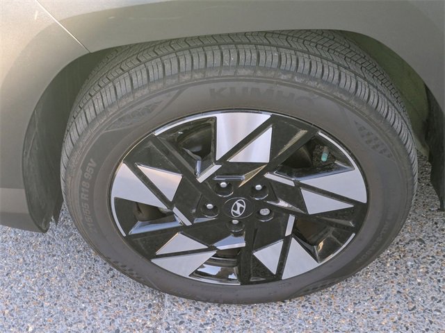Certified 2024 Hyundai Kona SEL w/ Convenience Package image 17