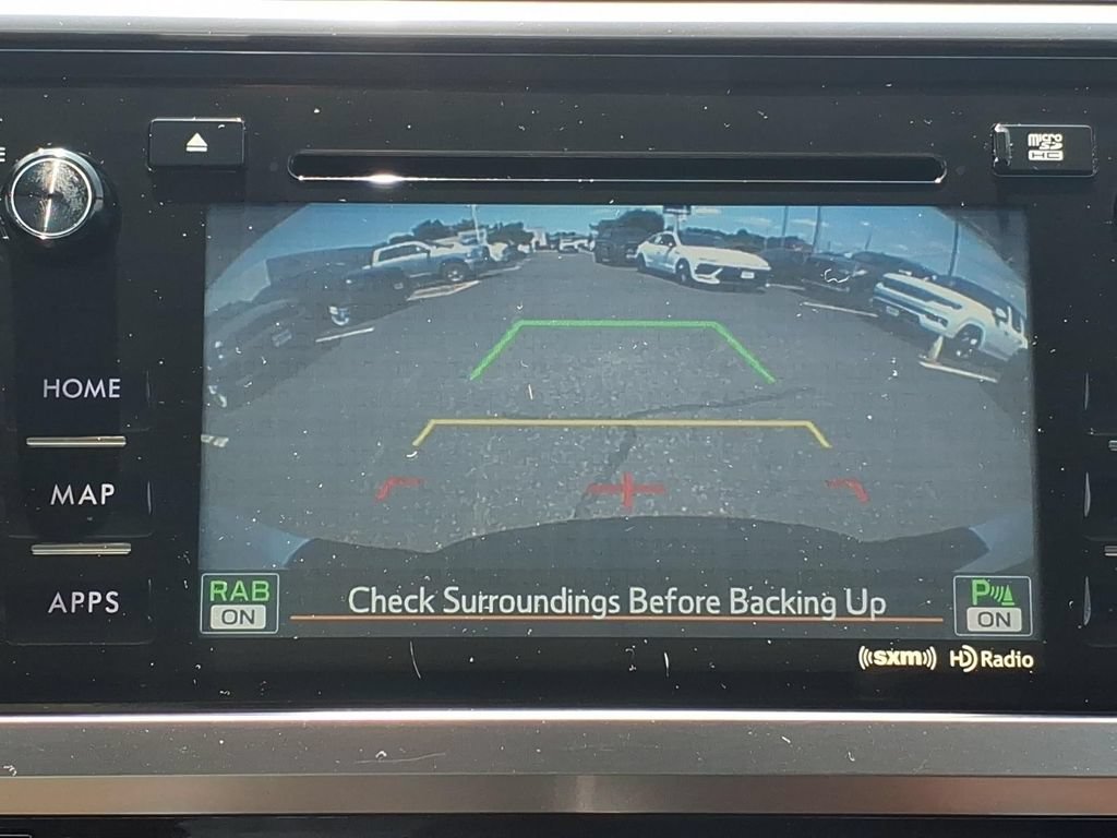 Used 2017 Subaru Outback 2.5i Touring AWD/4WD image 9