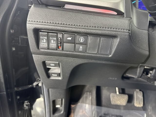 Used 2024 Honda Odyssey Sport image 15