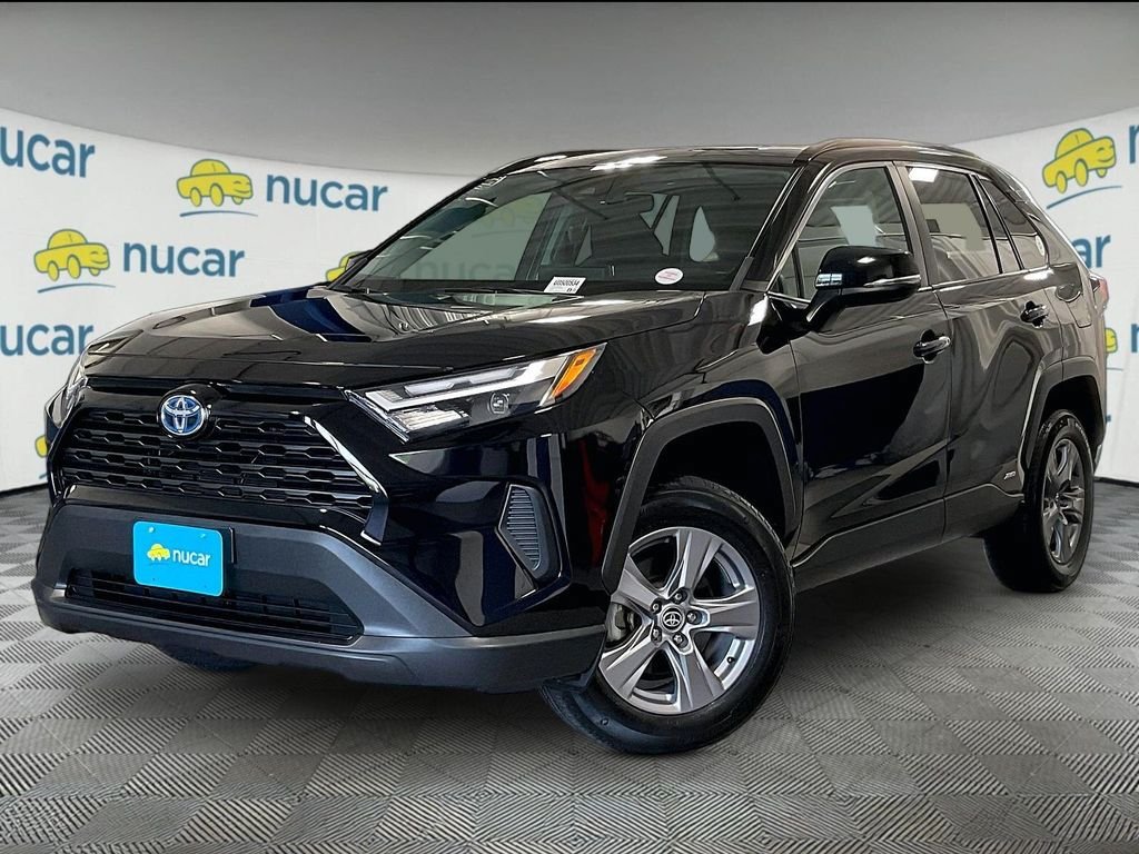 Certified 2022 Toyota RAV4 XLE w/ Convenience Package AWD/4WD image 3